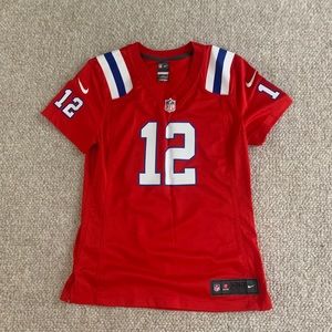 NFL Women’s Fitted New England Patriots Jersey